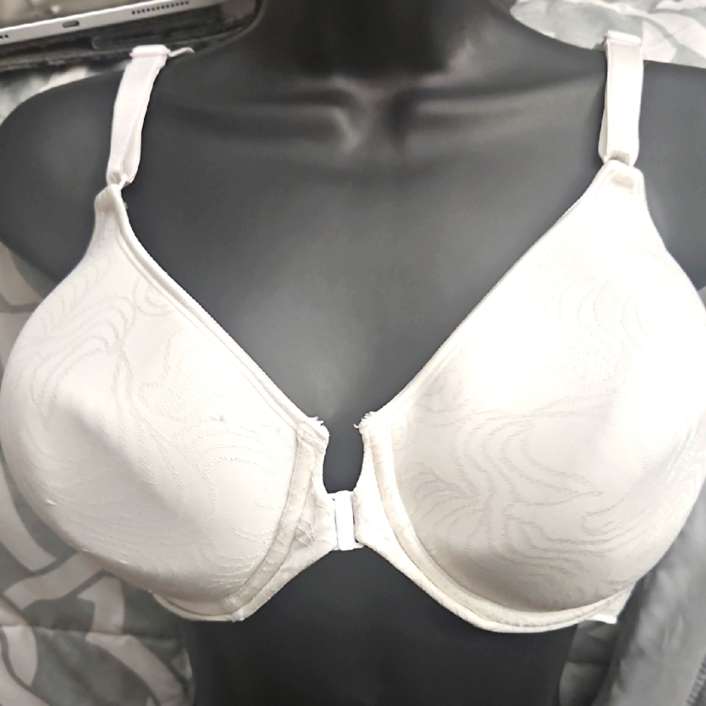 Bali Women's Comfort Revolution Front Close
